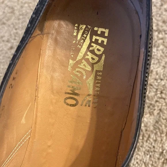 Ferragamo Black Leather Men’s Cap toe Oxfords - Picture 7 of 9